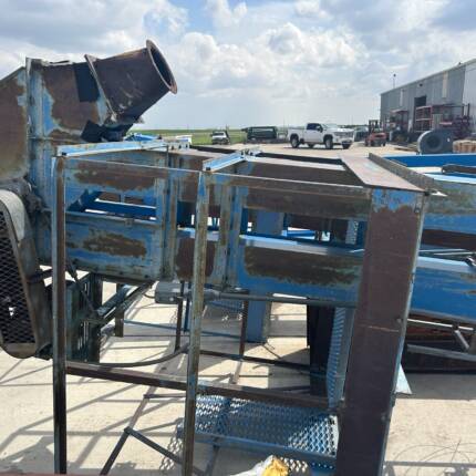 Universal 63' D Bucket Elevator